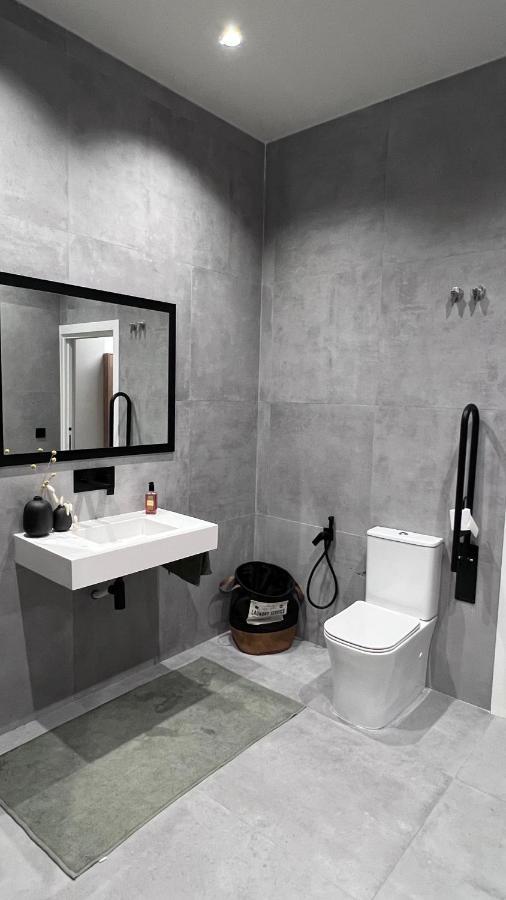 Nordik Apartment บาเลนเซีย ภายนอก รูปภาพ