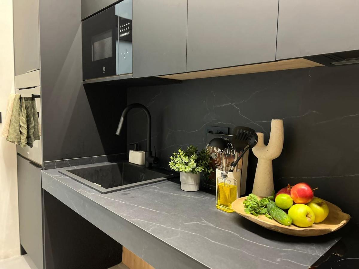 Nordik Apartment บาเลนเซีย ภายนอก รูปภาพ