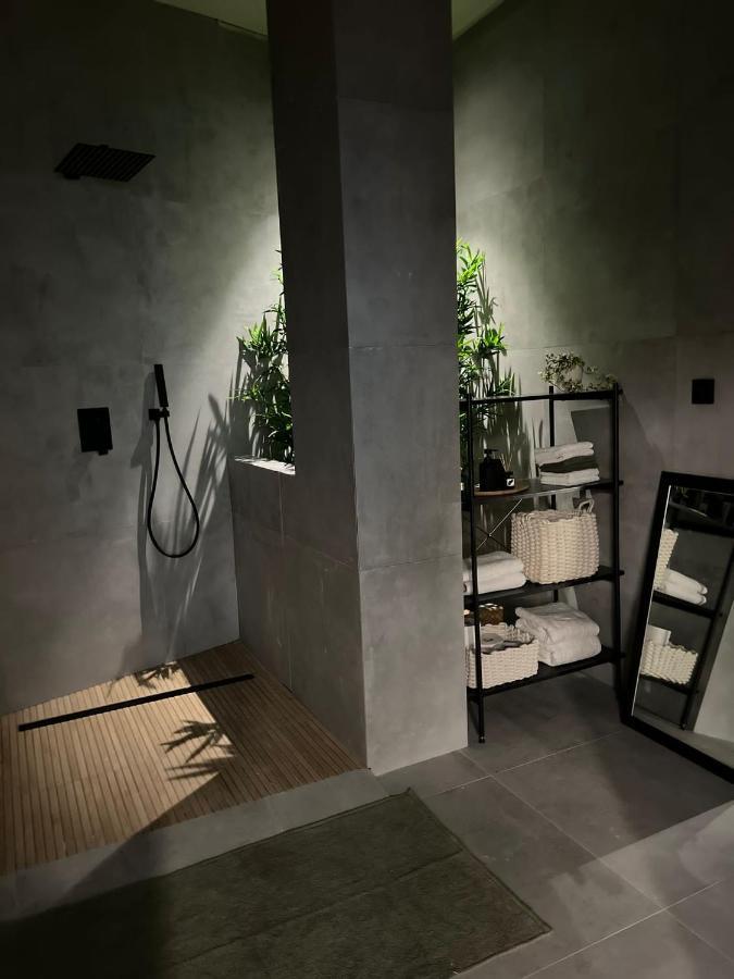 Nordik Apartment บาเลนเซีย ภายนอก รูปภาพ