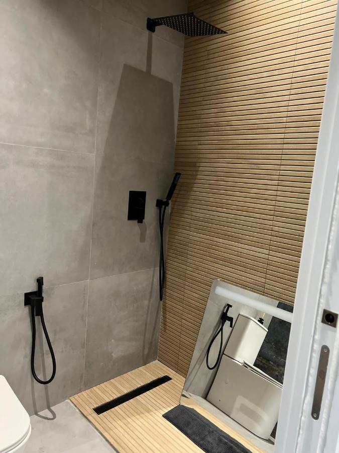 Nordik Apartment บาเลนเซีย ภายนอก รูปภาพ